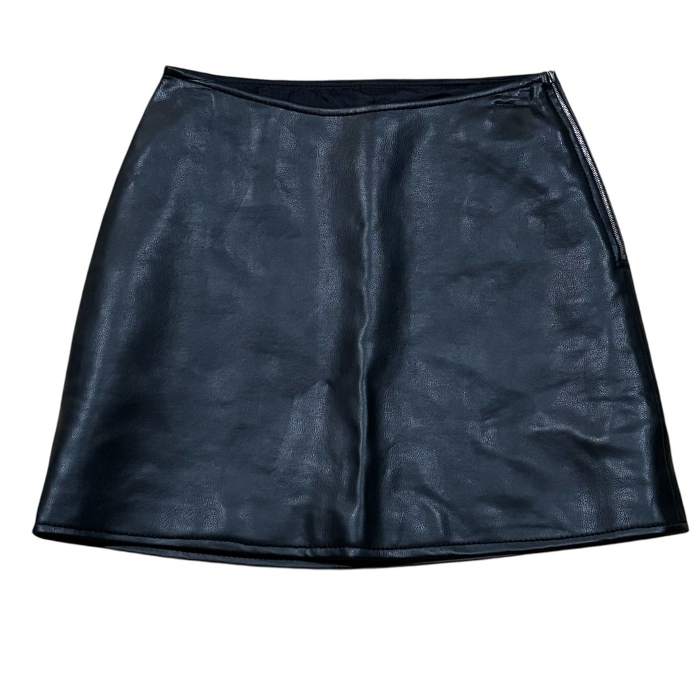 Max Studio Collection Vegan Faux Leather Black Mini Skirt Side Zipper Size Small